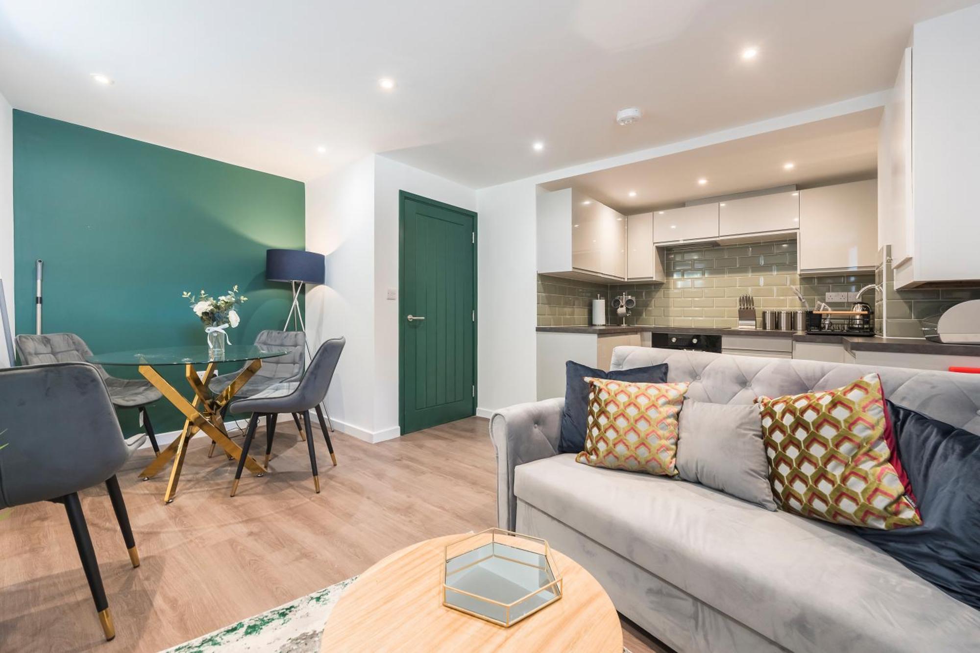 Round Tower Holiday Apartments - Seafront 1,2 & 3 Bedroom Homes Free Parking, Wifi Burnham-on-Sea Εξωτερικό φωτογραφία