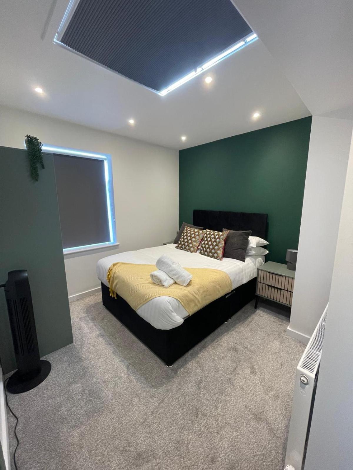 Round Tower Holiday Apartments - Seafront 1,2 & 3 Bedroom Homes Free Parking, Wifi Burnham-on-Sea Εξωτερικό φωτογραφία